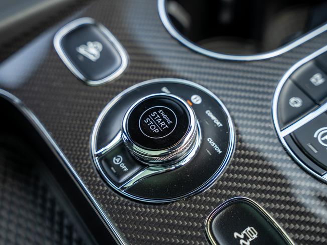 BENTLEY Bentayga Photo 33