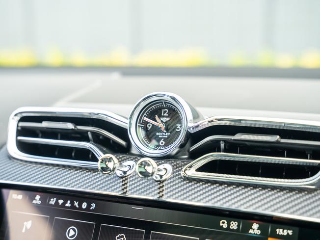 BENTLEY Bentayga Photo 37