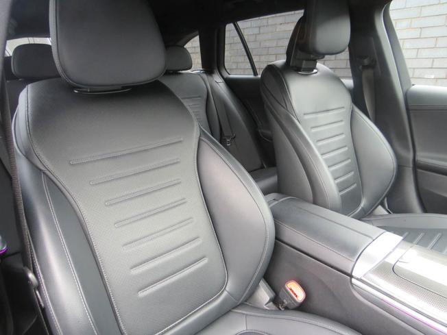 MERCEDES-BENZ C Class Photo 17