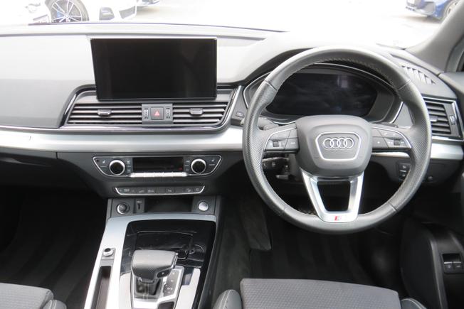 AUDI Q5 Photo 19