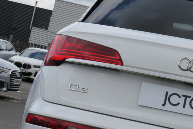 AUDI Q5 Photo 6