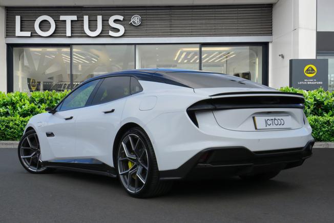 LOTUS Eletre Photo 2