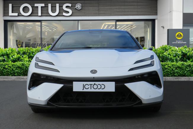 LOTUS Eletre Photo 5