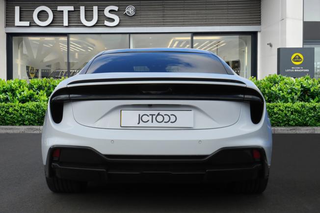 LOTUS Eletre Photo 6