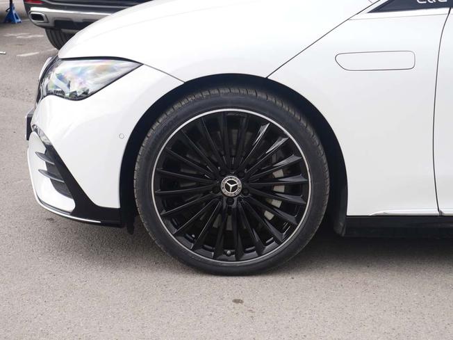 Mercedes-Benz Eqe Photo 6