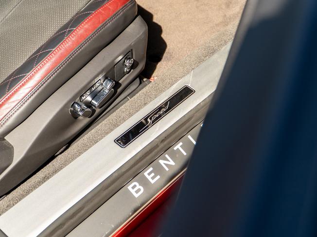 BENTLEY Continental Photo 29