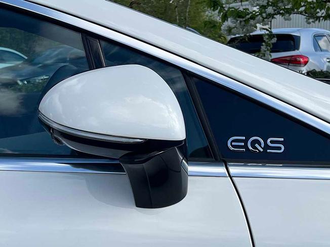 MERCEDES-BENZ Eqs Photo 16