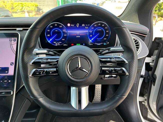 MERCEDES-BENZ Eqs Photo 22