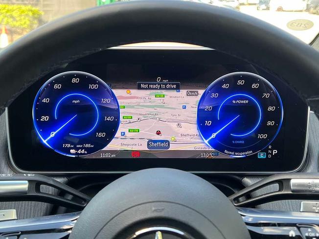 MERCEDES-BENZ Eqs Photo 45