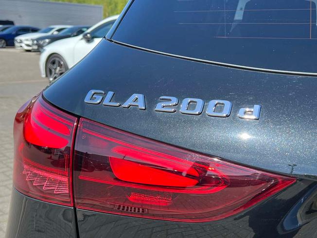 MERCEDES-BENZ GLA Photo 19
