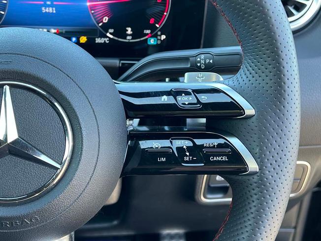 MERCEDES-BENZ GLA Photo 22