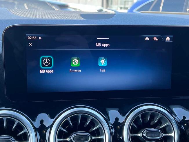 MERCEDES-BENZ GLA Photo 26