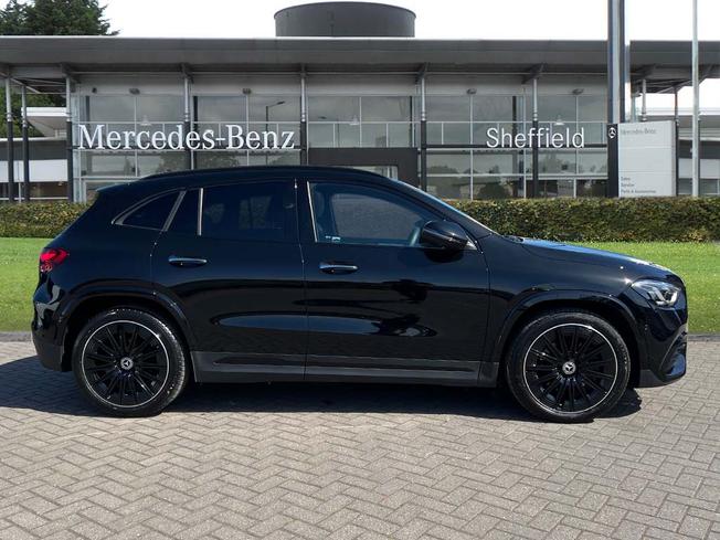 MERCEDES-BENZ GLA Photo 7