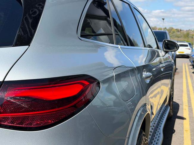 Mercedes-Benz GLC Photo 18