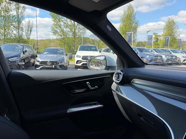 Mercedes-Benz GLC Photo 42