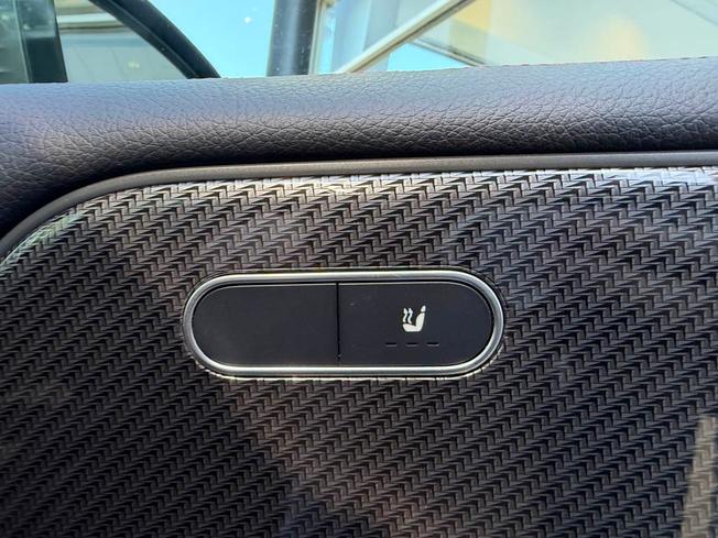 MERCEDES-BENZ GLB Photo 21