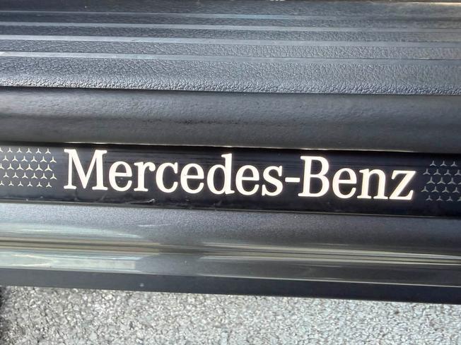 MERCEDES-BENZ GLB Photo 24