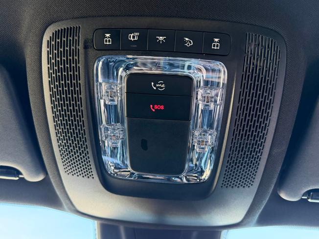 MERCEDES-BENZ GLB Photo 34