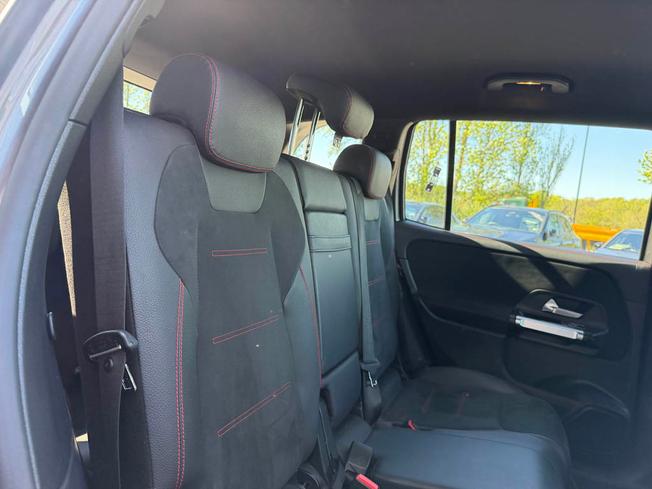 MERCEDES-BENZ GLB Photo 8