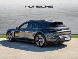 PORSCHE Taycan Photo 2