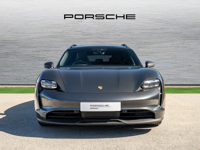 PORSCHE Taycan Photo 6