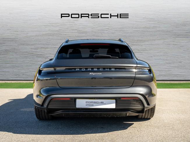 PORSCHE Taycan Photo 7