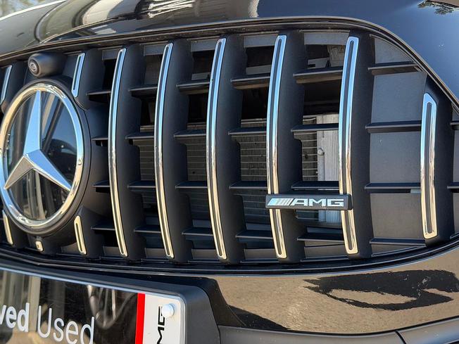 MERCEDES-BENZ GLA Photo 11