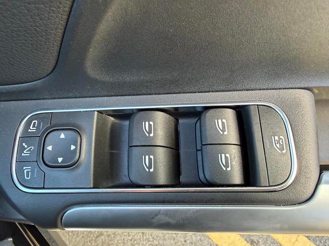 MERCEDES-BENZ GLA Photo 23