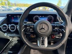 MERCEDES-BENZ GLA Photo 4