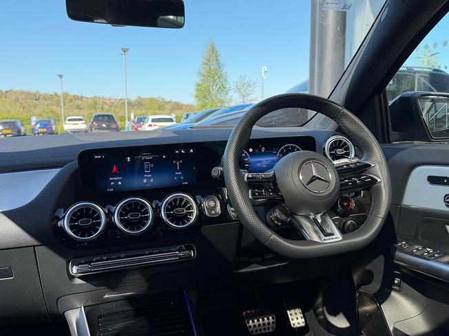 MERCEDES-BENZ GLA Photo 46