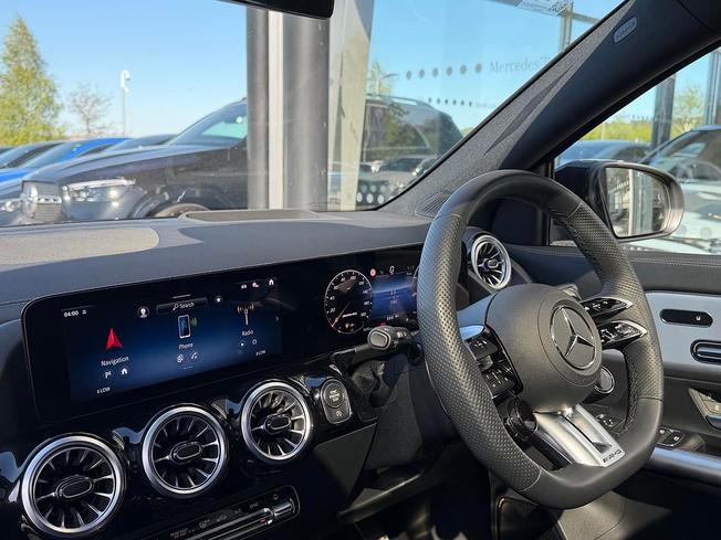 MERCEDES-BENZ GLA Photo 47