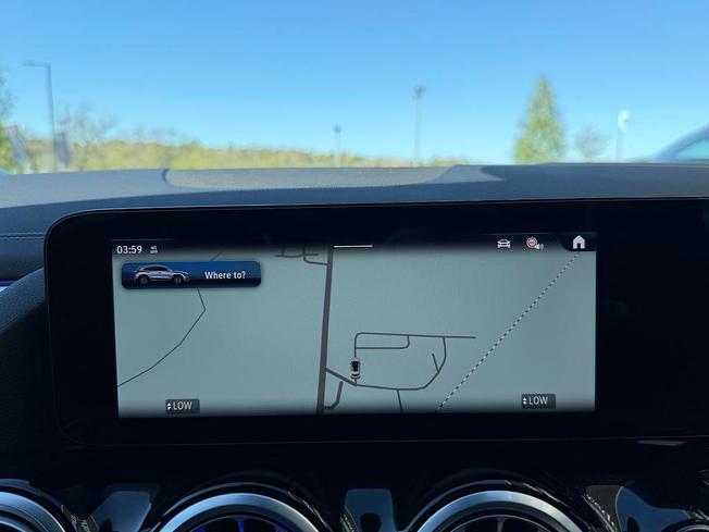 MERCEDES-BENZ GLA Photo 5