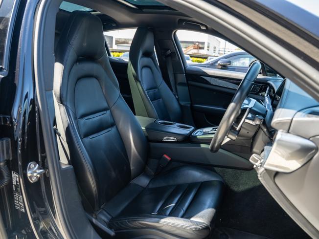 PORSCHE Panamera Photo 15
