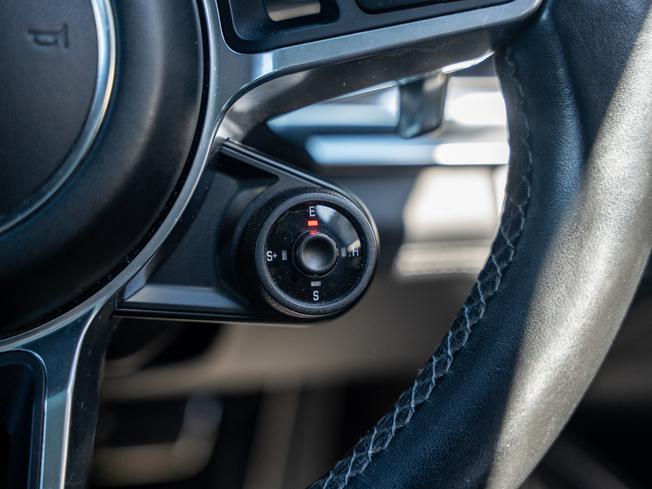 PORSCHE Panamera Photo 29