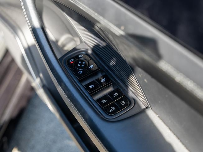 PORSCHE Panamera Photo 31