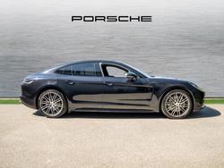 PORSCHE Panamera Photo 5