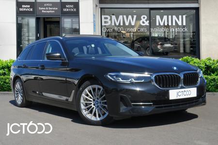 2023 5 SERIES 530E 12KWH SE TOURING PETROL PLUG IN HYBRID STEPTRONIC PRICE 25,990 FINANCE... photo