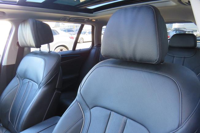 BMW 5 Series Photo 26