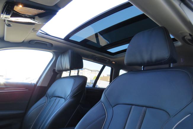 BMW 5 Series Photo 27