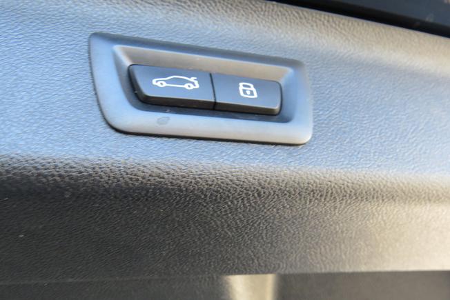 BMW 5 Series Photo 31