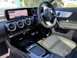 MERCEDES-BENZ CLA Class Photo 3