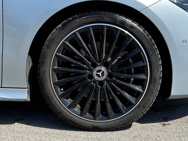 MERCEDES-BENZ CLA Class Photo 6