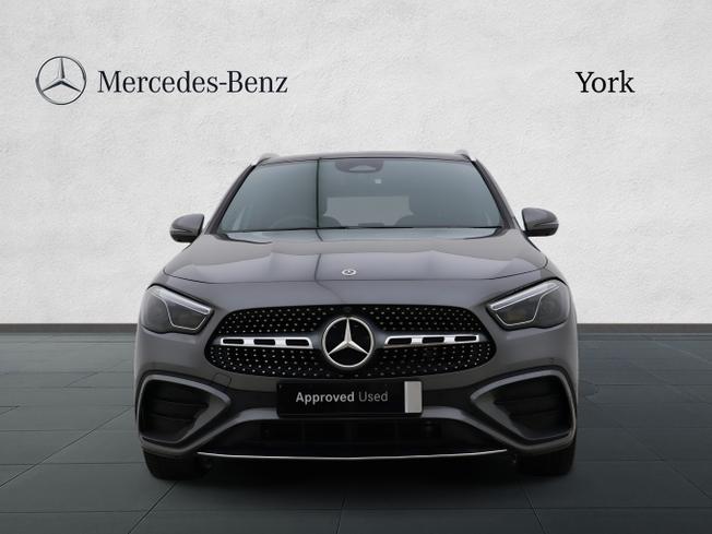 MERCEDES-BENZ GLA Photo 10
