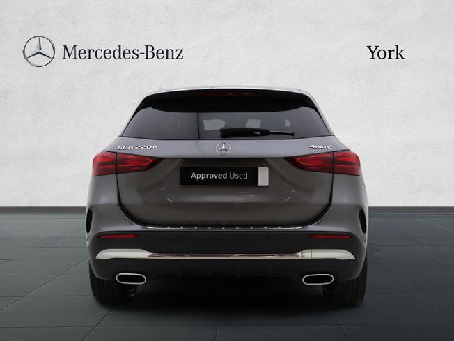 MERCEDES-BENZ GLA Photo 11
