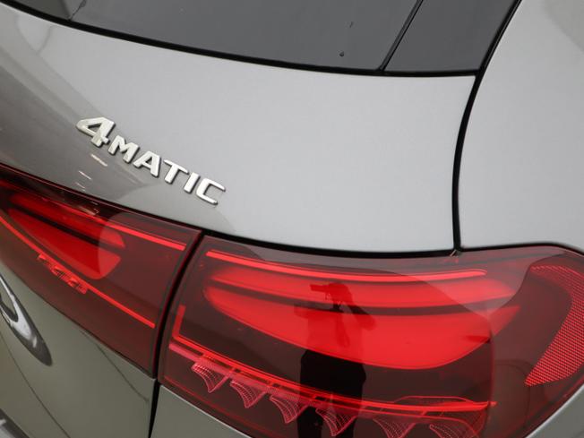 MERCEDES-BENZ GLA Photo 23