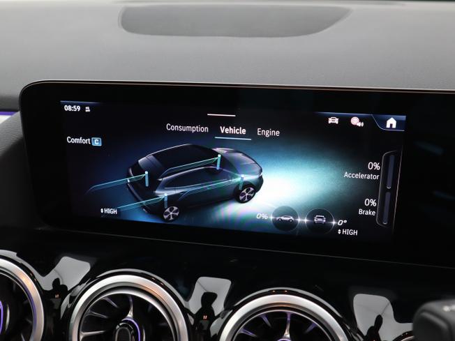 MERCEDES-BENZ GLA Photo 34