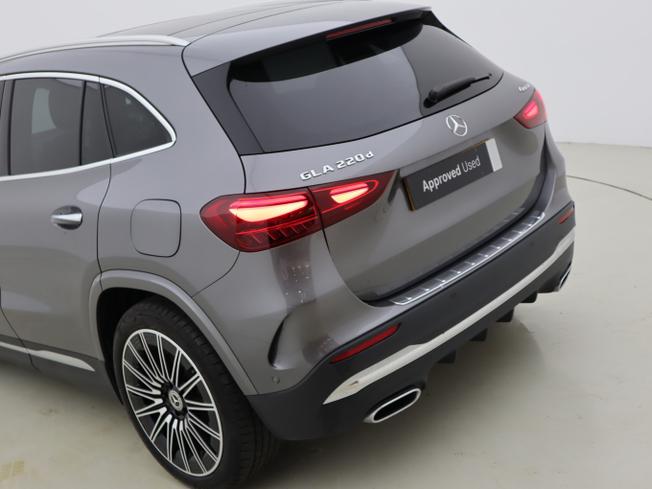 MERCEDES-BENZ GLA Photo 40