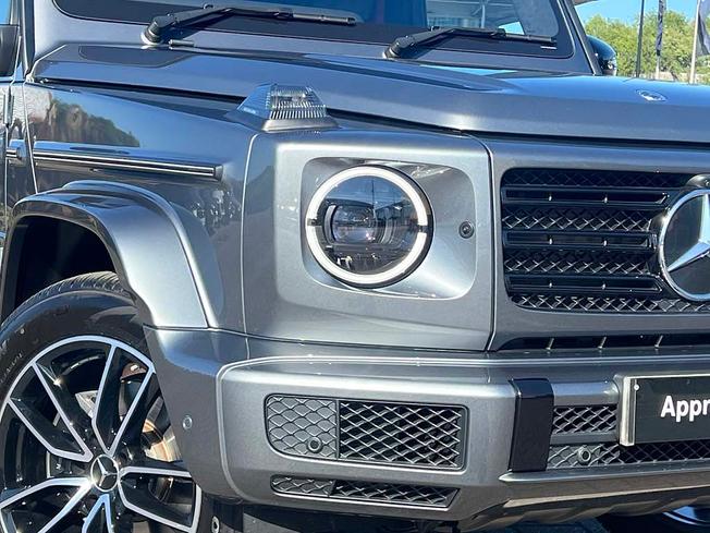 MERCEDES-BENZ G Class Photo 12