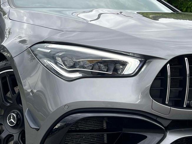 MERCEDES-BENZ CLA Class Photo 13