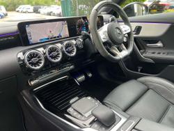 MERCEDES-BENZ CLA Class Photo 3